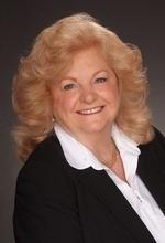 Real Estate Agent Drema Davis