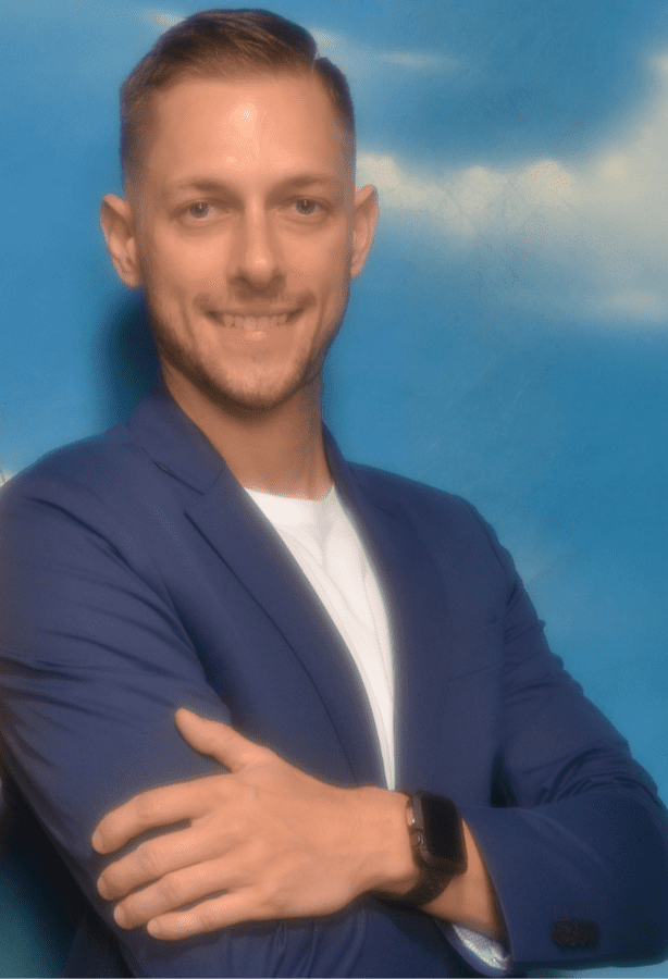 Real Estate Agent Justin Dickey