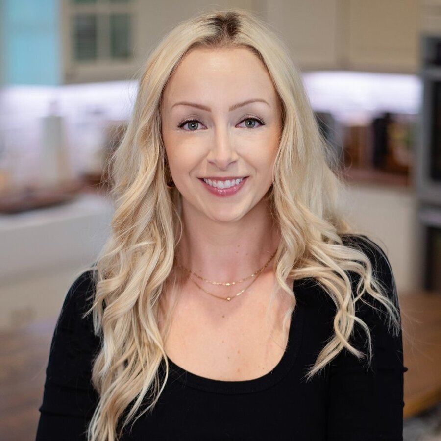 Real Estate Agent Sarah DeWeese