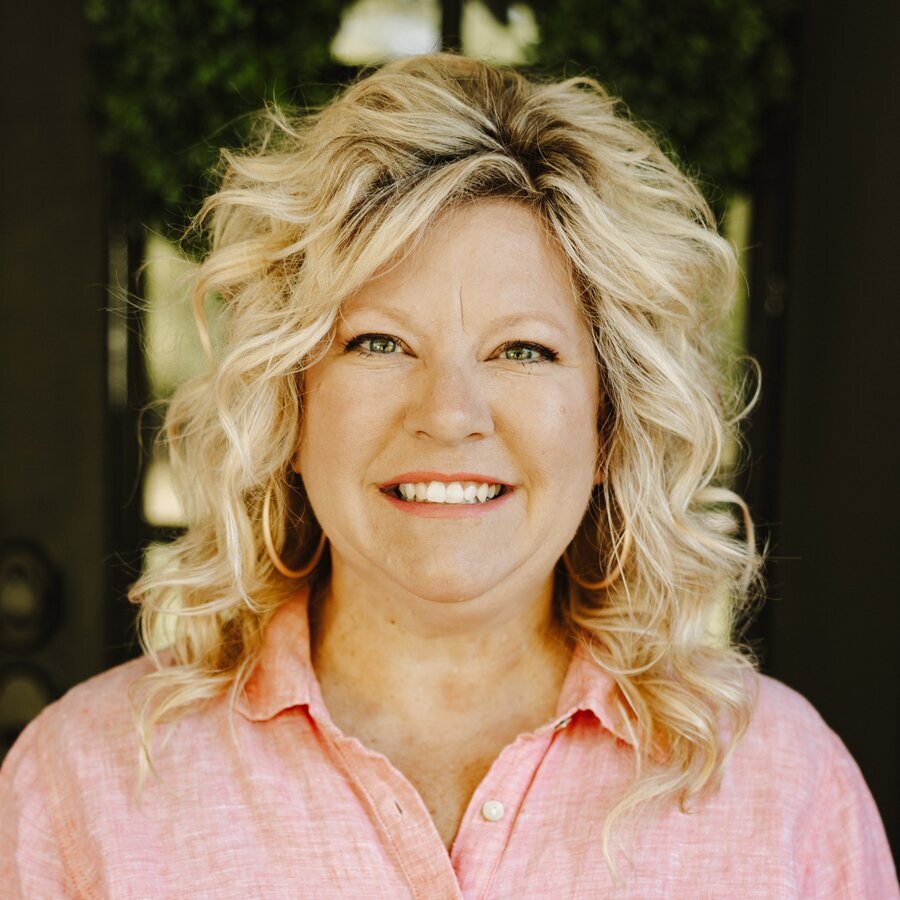 Real Estate Agent Amber Dunn