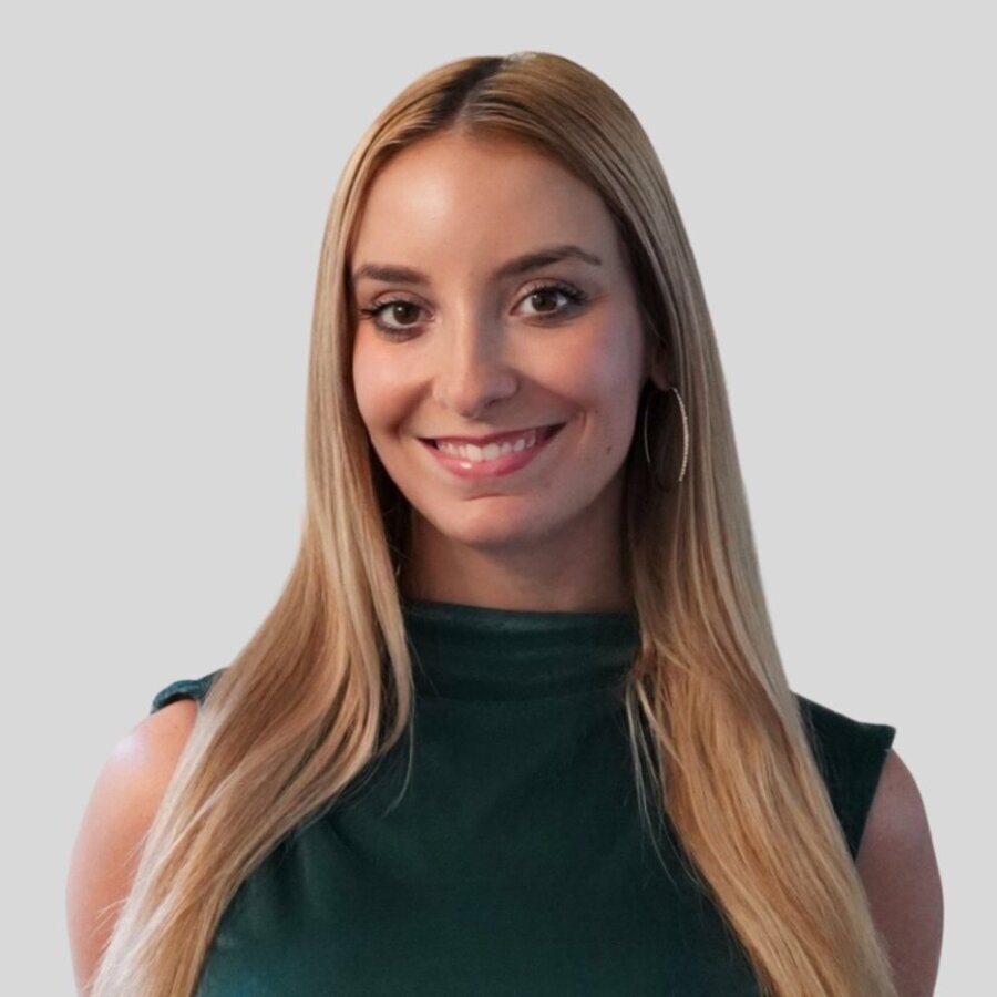 Real Estate Agent Jodi Robbins